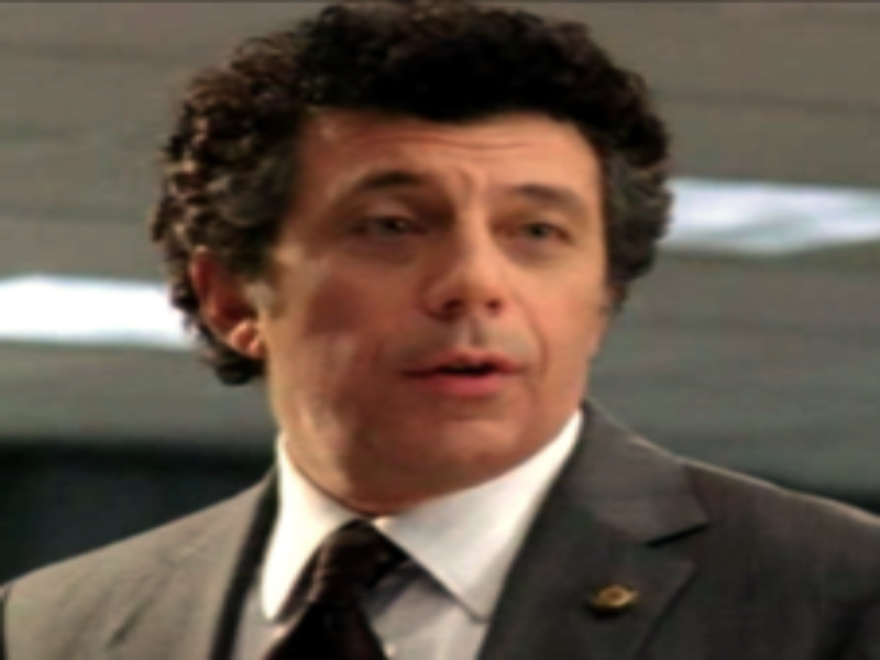 Eric Bogosian as Danny Ross puzzle