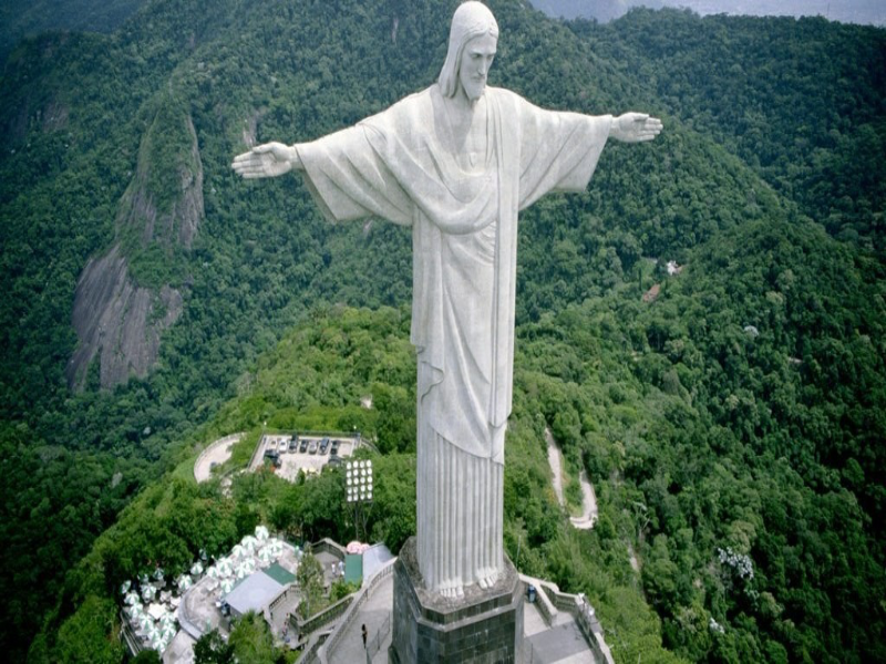 Arrange the puzzle to make the Christ the redeemer statue, brazil puzzle