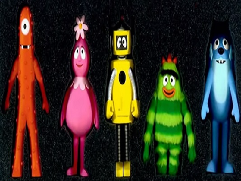 12 colorful designer plush collection includes Muno, Foofa, Brobee, Plex  and Toodee each with their own unique look and feel. #yogabbagabba